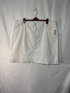 White Denim Skirt with Scalloped Eyelet Hem